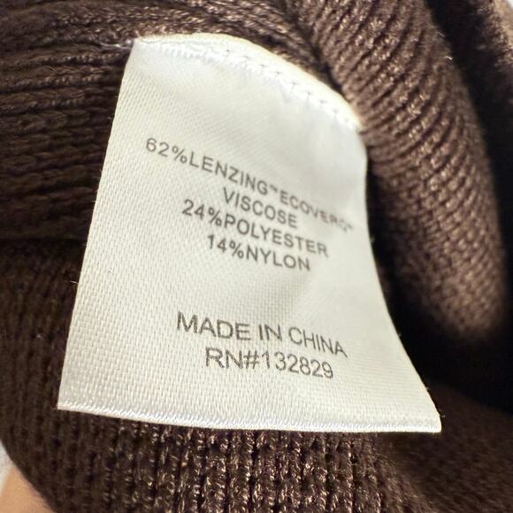 Elegant Black Skirt Set - Picture 13 of 13